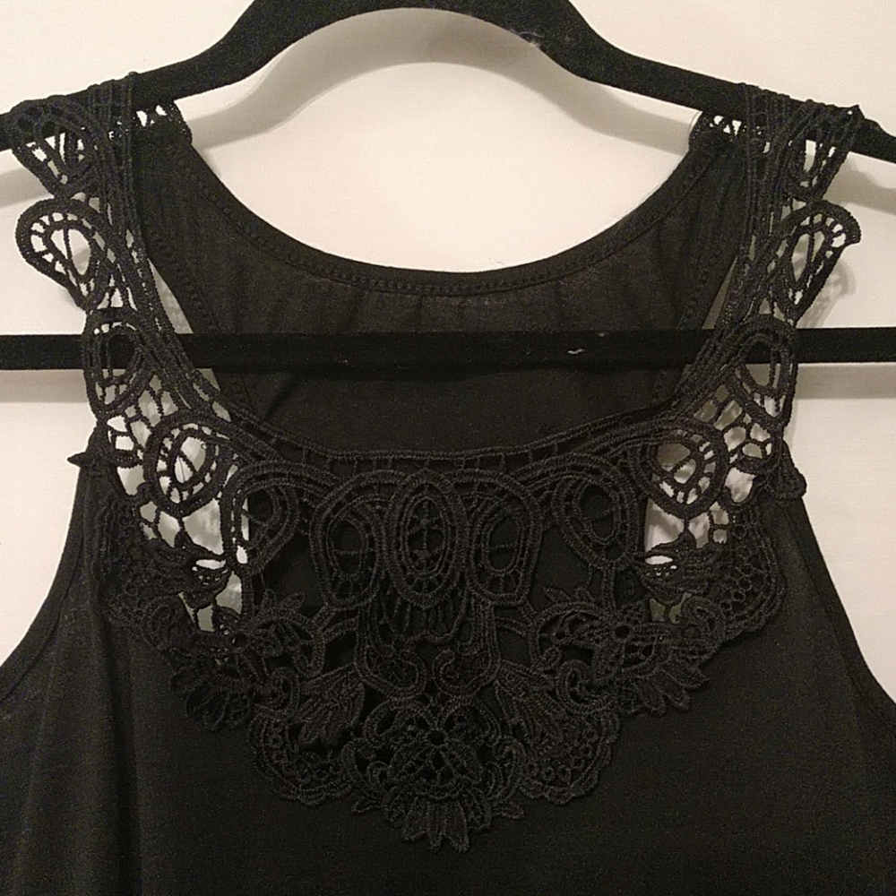 5 Women's tank tops